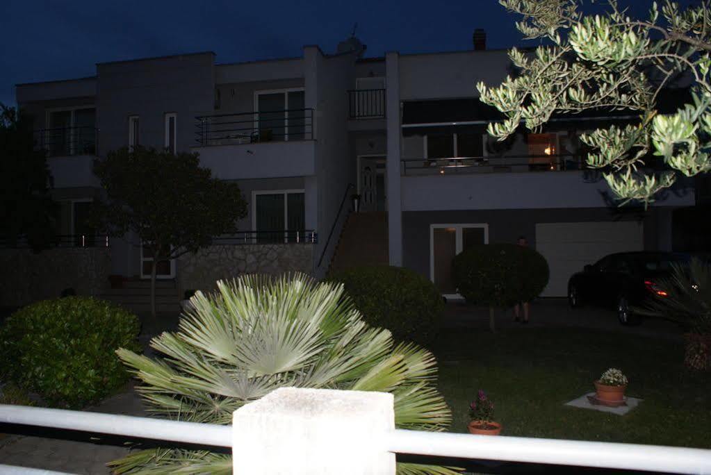 Apartmani Ukalovic Ζαντάρ Εξωτερικό φωτογραφία